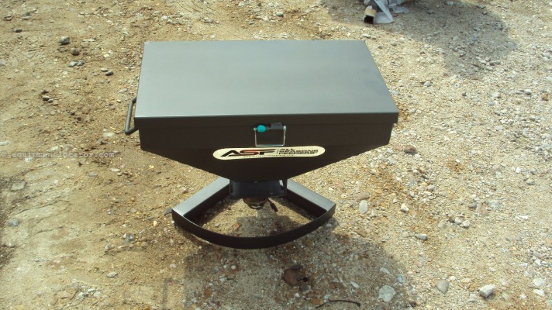 Other New hercules 50lbs. 12v road feeder