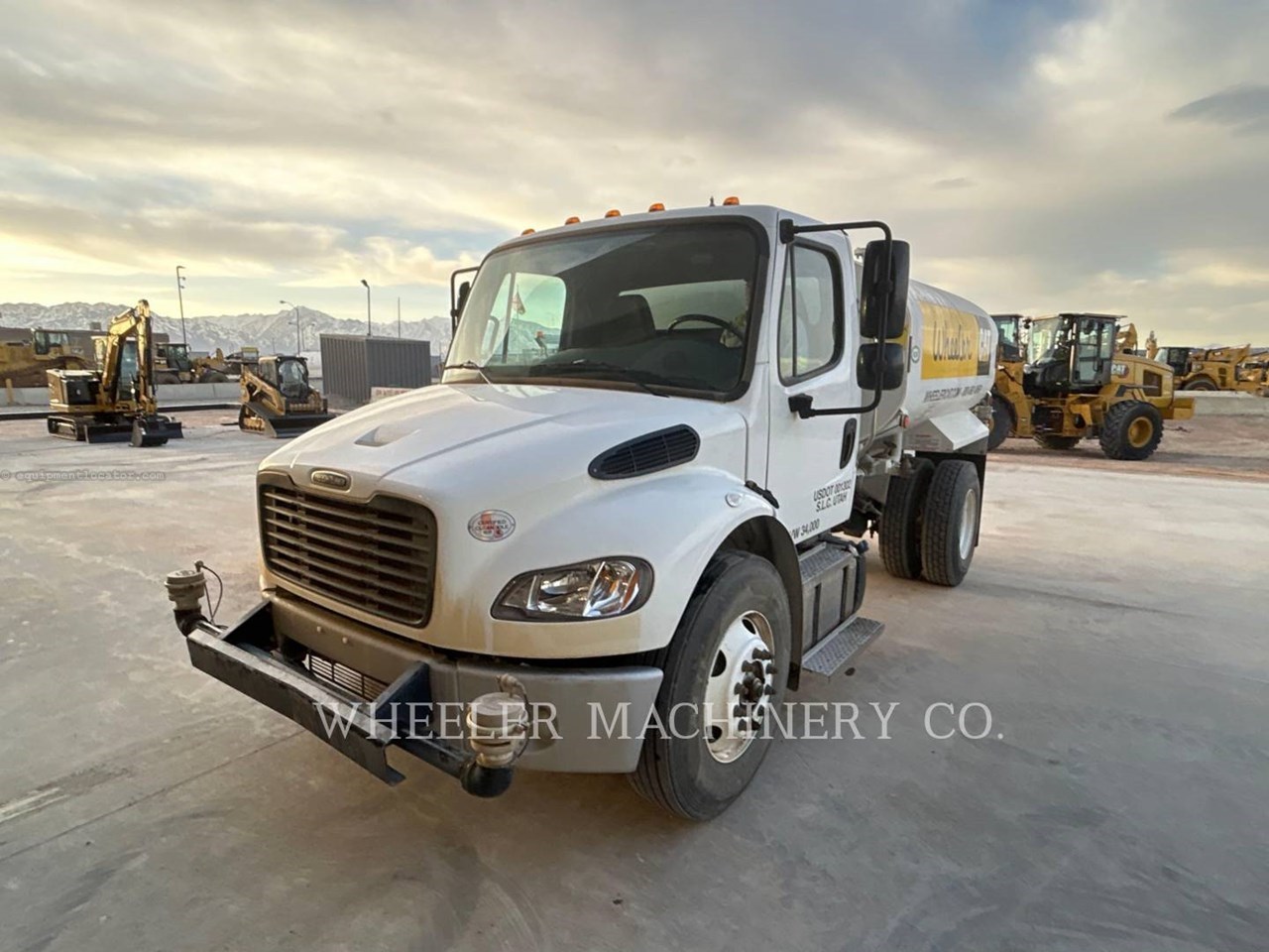 2022 Freightliner WT2000 A