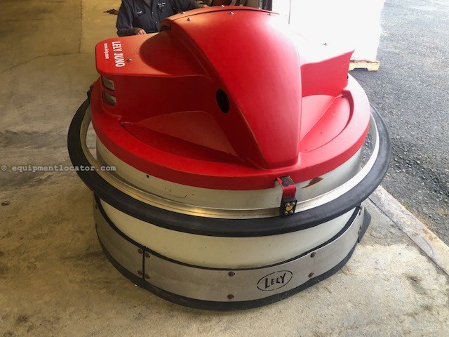 2016 Lely JUNO 150 AUTOMATIC FEED PUSHER