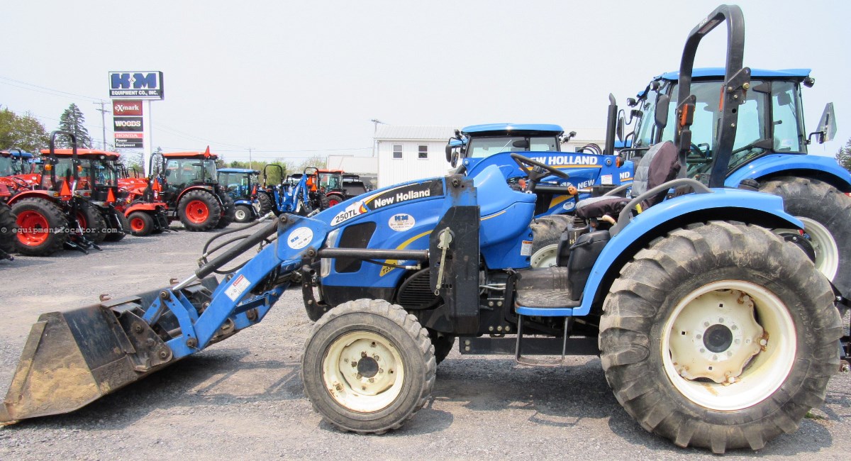 2007 New Holland T2310