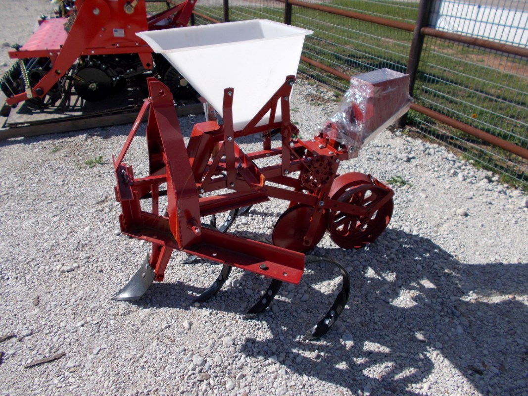 Other New 3pt Covington 1 Row Planter / Cultivator Combo