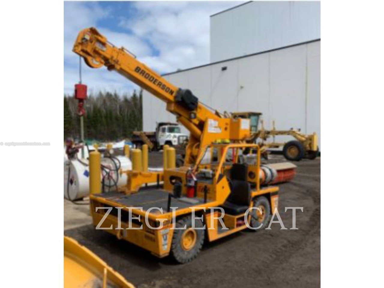 2012 Broderson IC352F 4T INDUSTRIAL CRANE