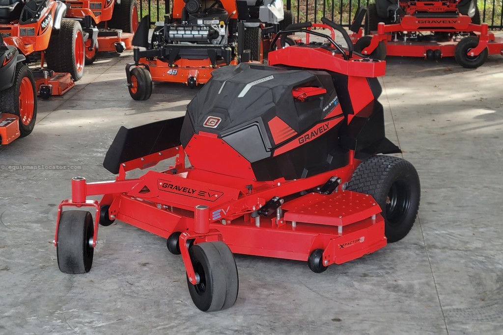 2023 Gravely PRO-STANCE® EV 60 SD, Batteries Included