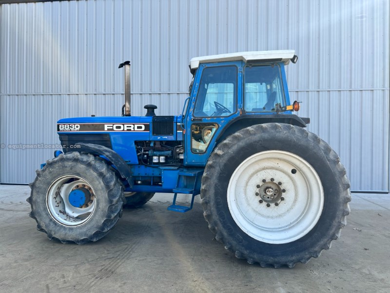 1993 Ford 8830