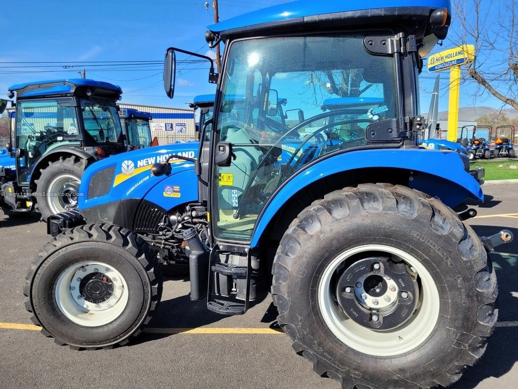 2022 New Holland Workmaster™ Utility 55 – 75 Series 75 Image 1