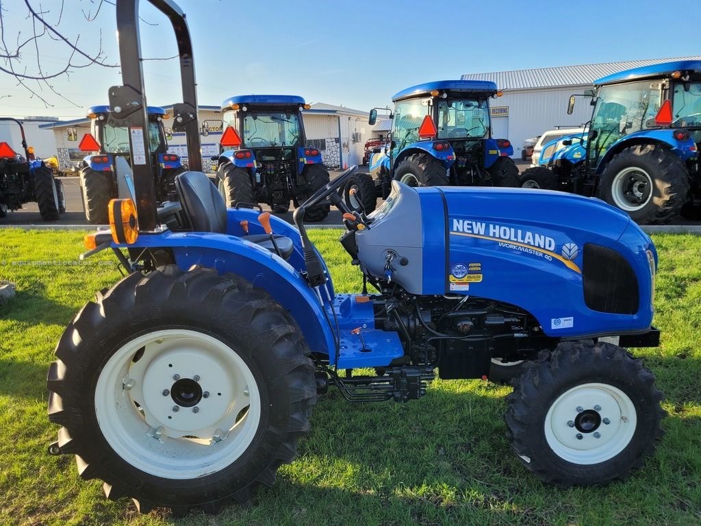 2023 New Holland Workmaster™ Compact 25-40 Series 40