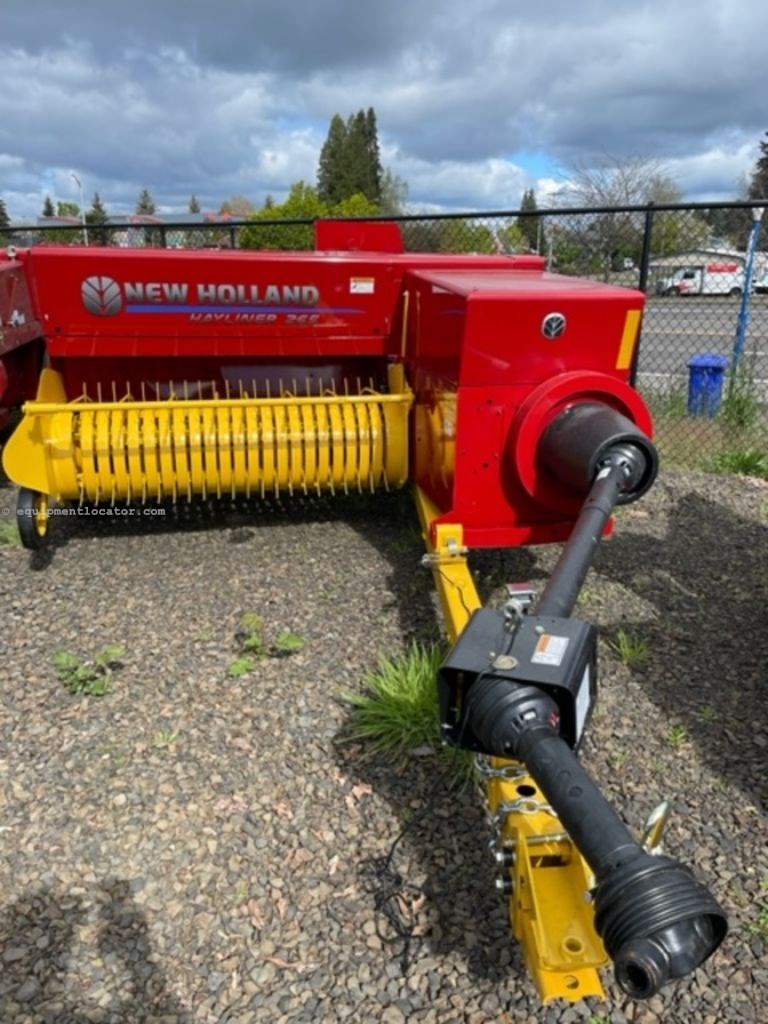 2023 New Holland Hayliner® Small Square Balers 265