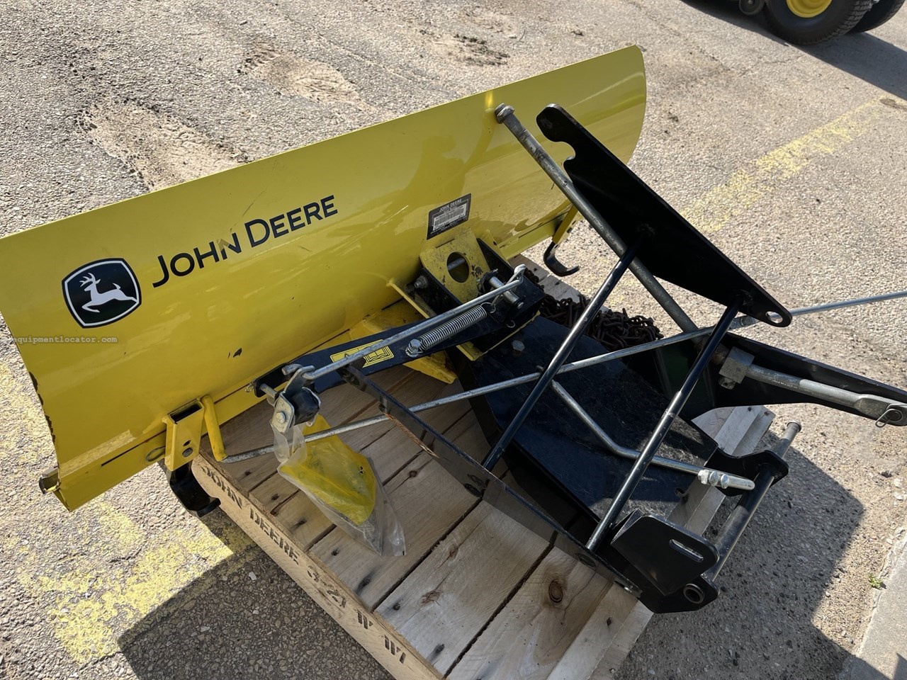 2016 John Deere 44 IN BLADE Image 1